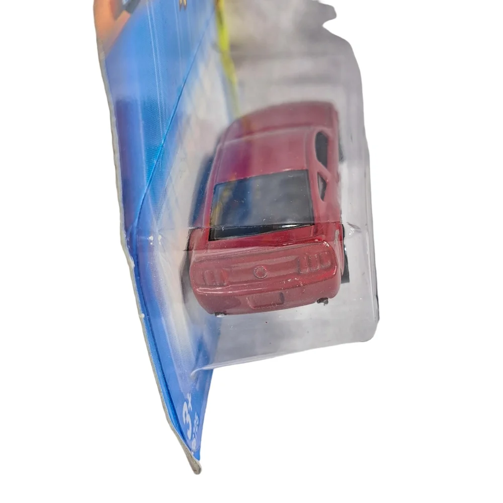 Hot Wheels 2005 Red‎ Ford Mustang Realistix GT New 6/20 L2